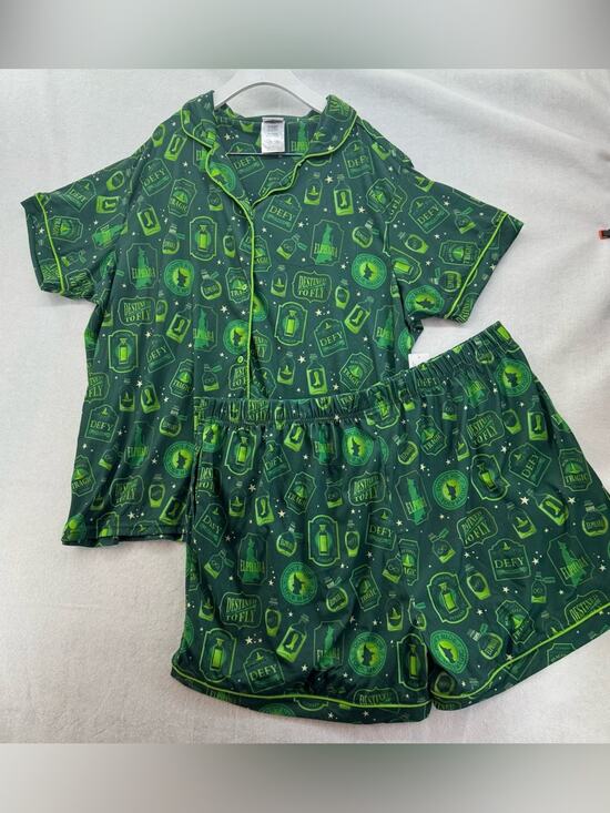 Wicked Other - NWT Women’s Wicked 2 piece Pajama Set Button Up Shirt and Shorts Green size XXL